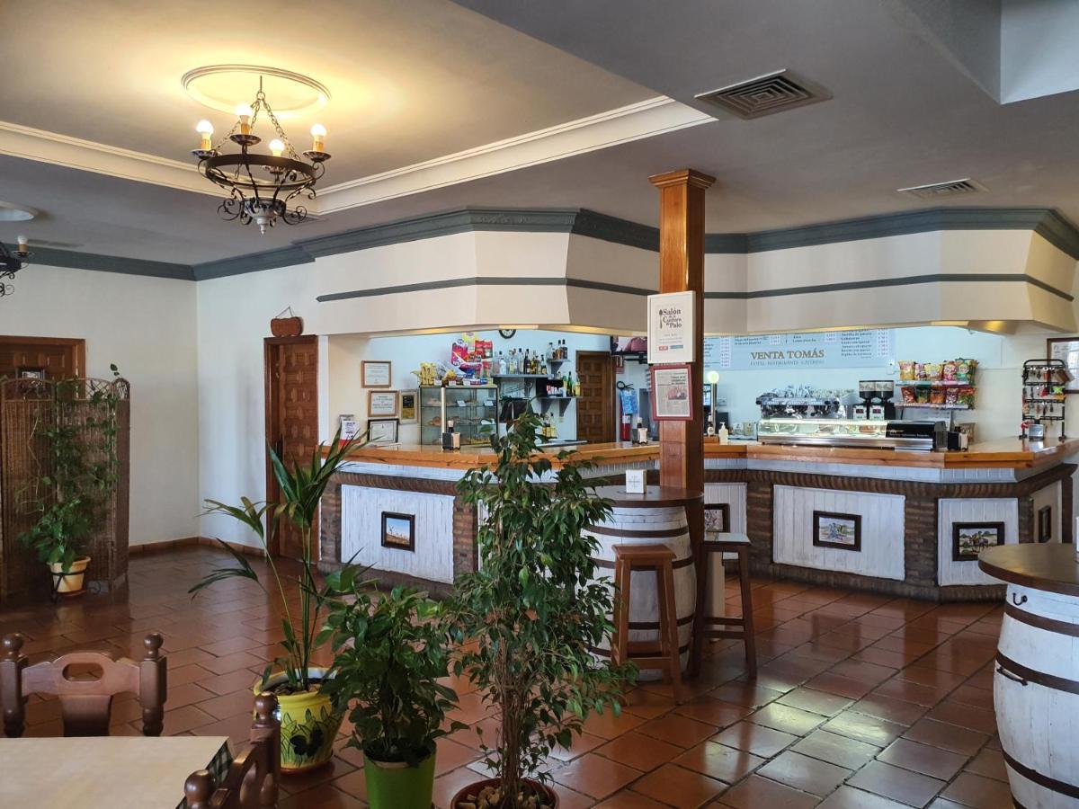 Hotel-Restaurante Venta Tomas Almuradiel Екстериор снимка